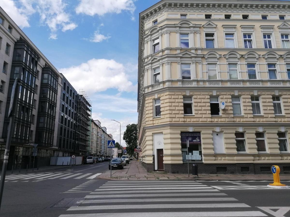 Hostel Tulip - Pokoj 7 Ze Wspolna Lazienka I Kuchnia シュチェチン エクステリア 写真