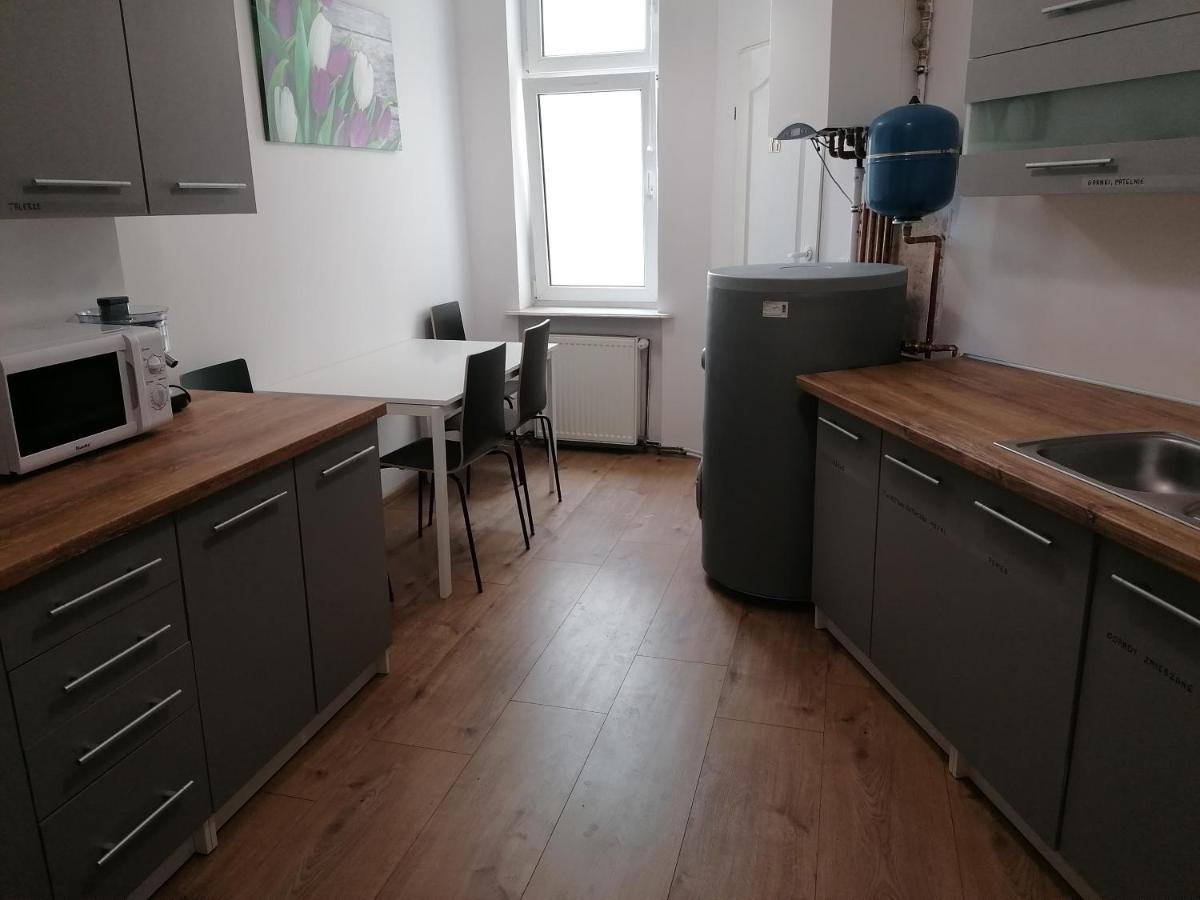 Hostel Tulip - Pokoj 7 Ze Wspolna Lazienka I Kuchnia シュチェチン エクステリア 写真