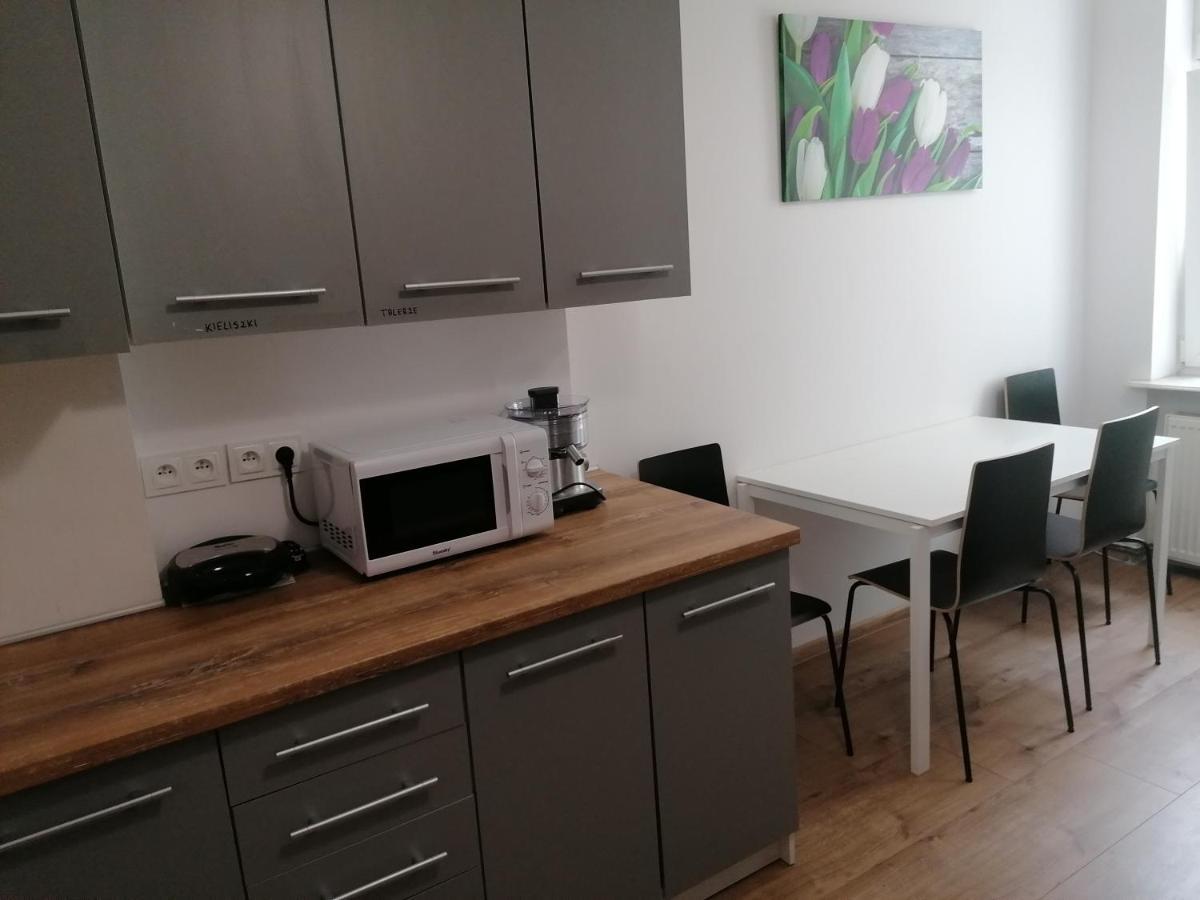 Hostel Tulip - Pokoj 7 Ze Wspolna Lazienka I Kuchnia シュチェチン エクステリア 写真